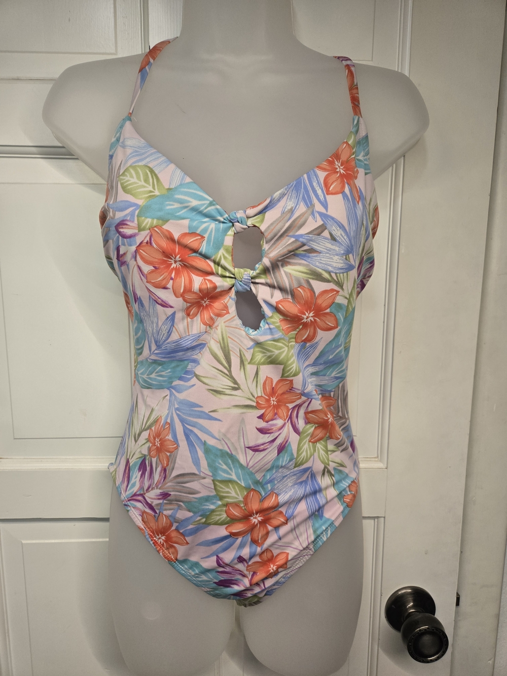 Beach Betty One Piece With Keyhole And Tie Back Straps M 6/8